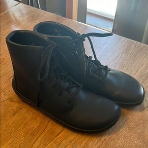 Vivo Barefoot Black Ankle Lace-Up Booties